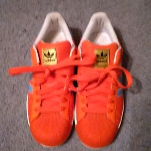 orange Adidas shell top 7.5